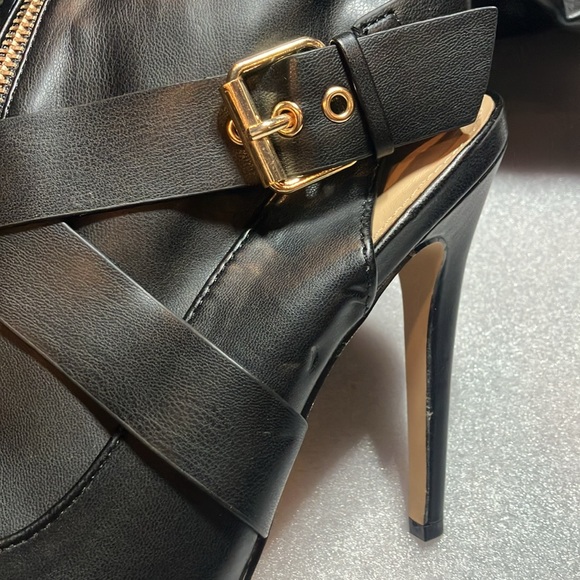 Shoedazzle Keona over the knee open toe peep toe boots. Unworn. - Picture 6 of 8